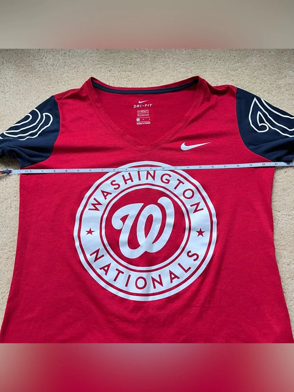 NIKE Dri-Fit Women’s MLB Washington Nationals V Neck T Shirt - Size L - EUC